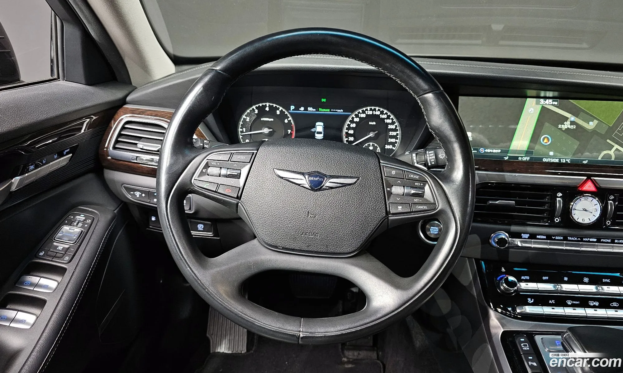 Genesis EQ900 2016 — 15