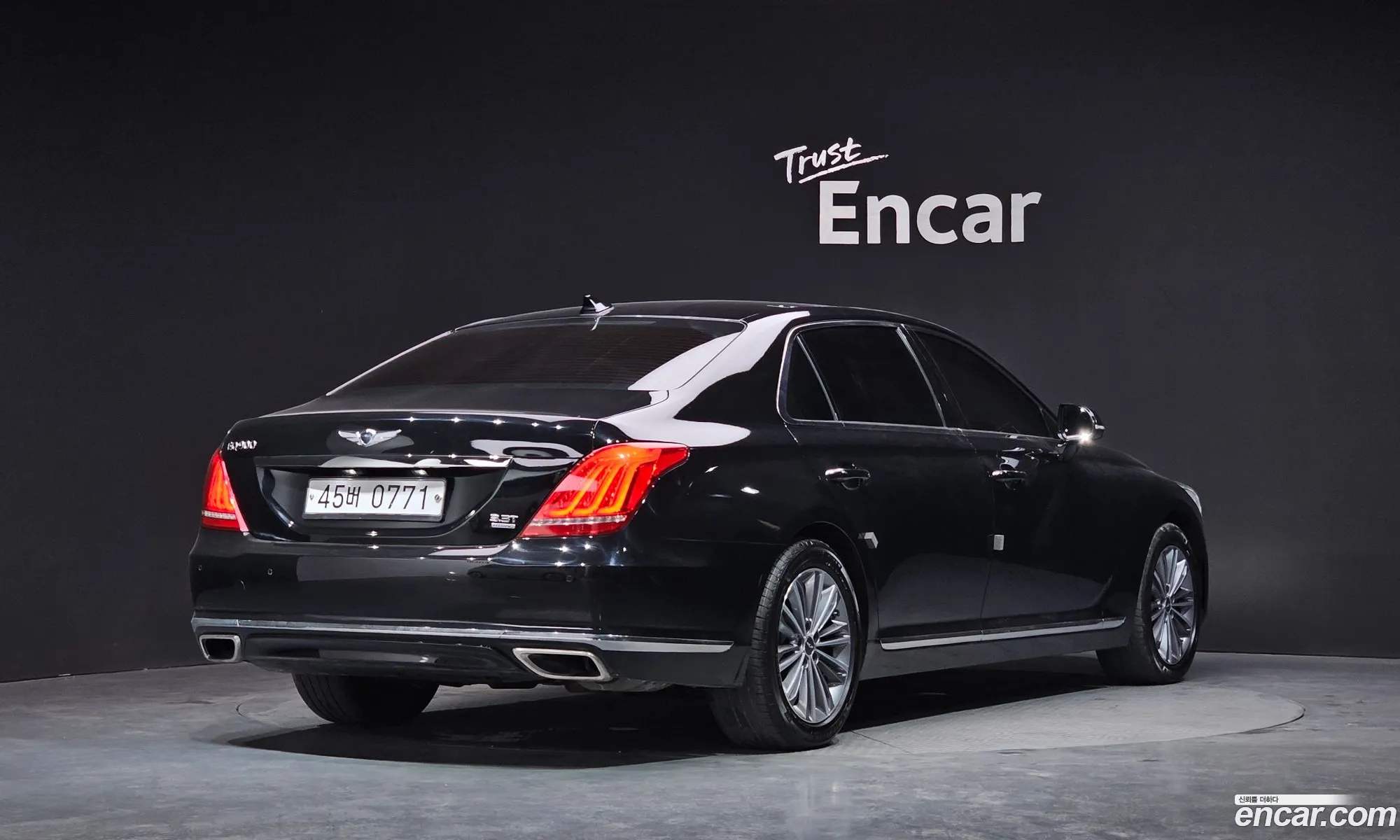 Genesis EQ900 2016 — 5