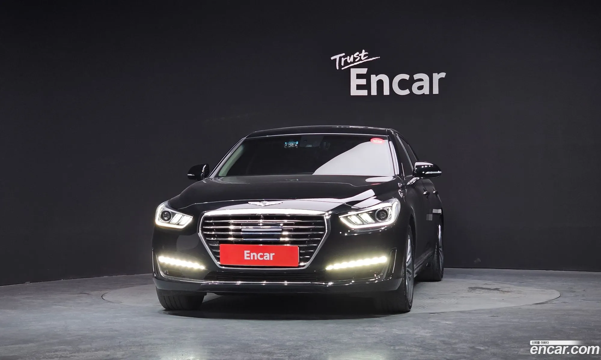 Genesis EQ900 2016 — 13