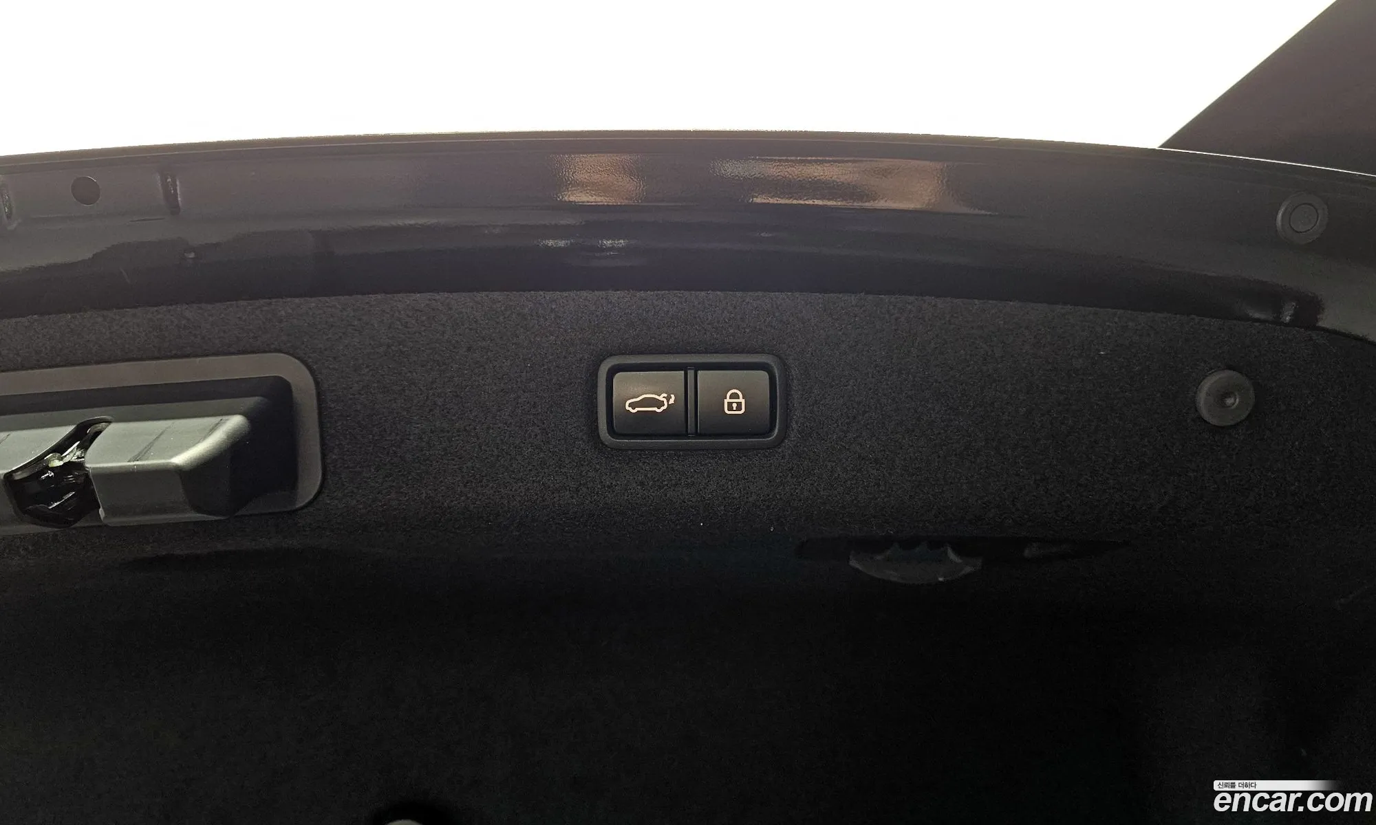 Genesis EQ900 2016 — 20