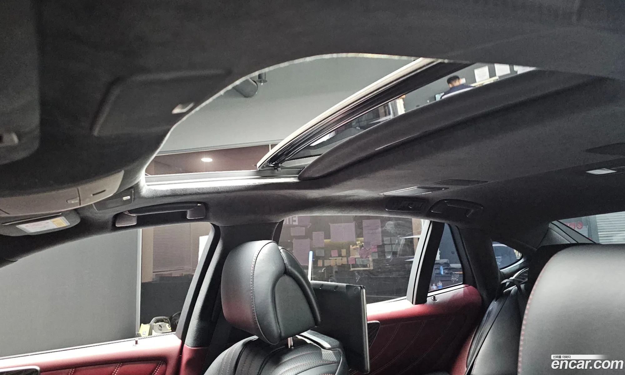 Lexus LS500h 2022 — 6