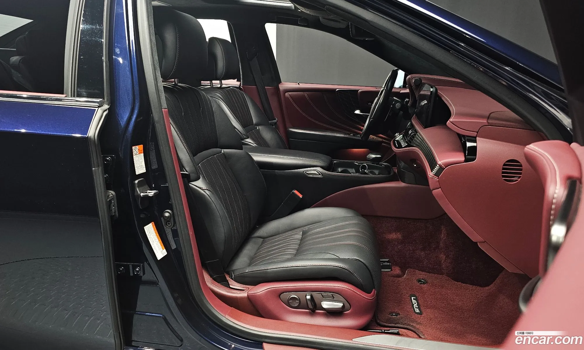 Lexus LS500h 2022 — 20