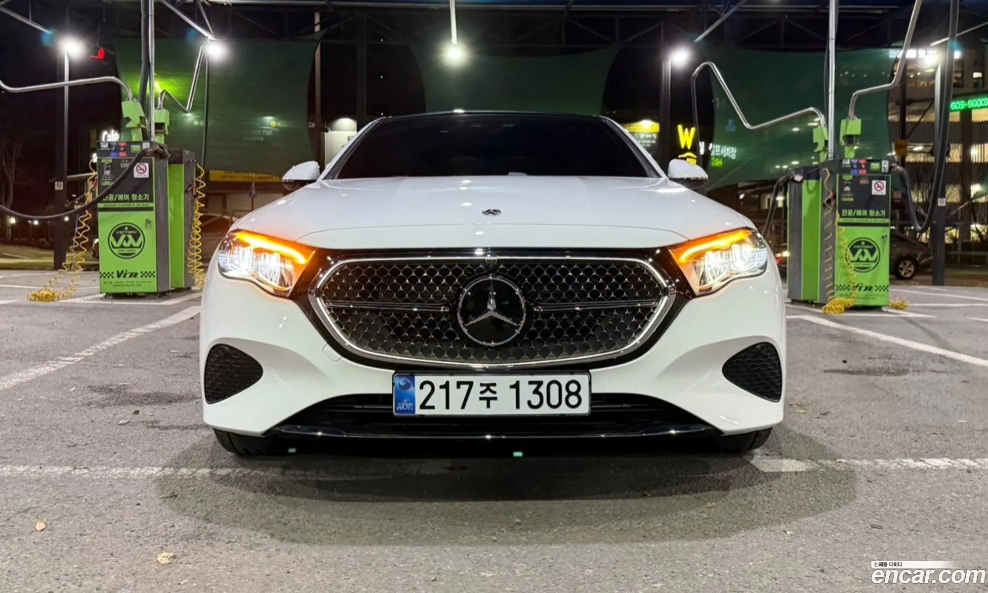 Mercedes-Benz E-Class W214 2025 — 16