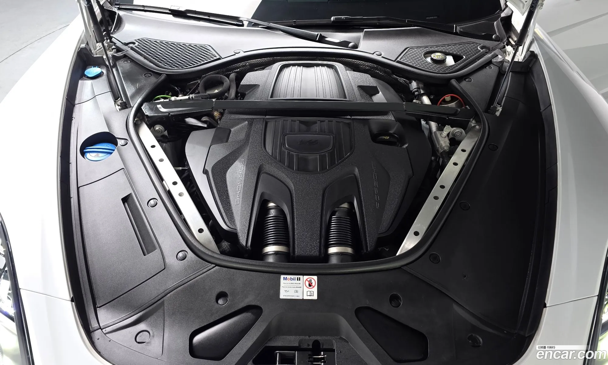 Porsche Panamera 2023 — 17