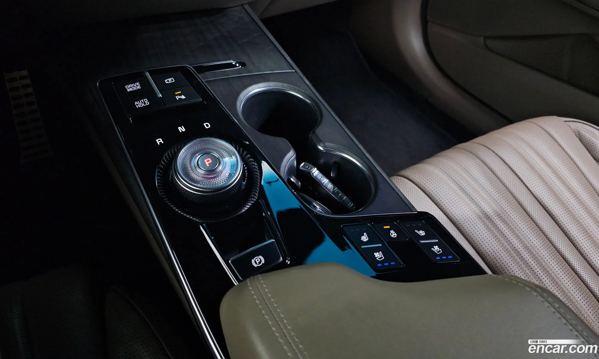 Kia K8 Hybrid 2022 — 2