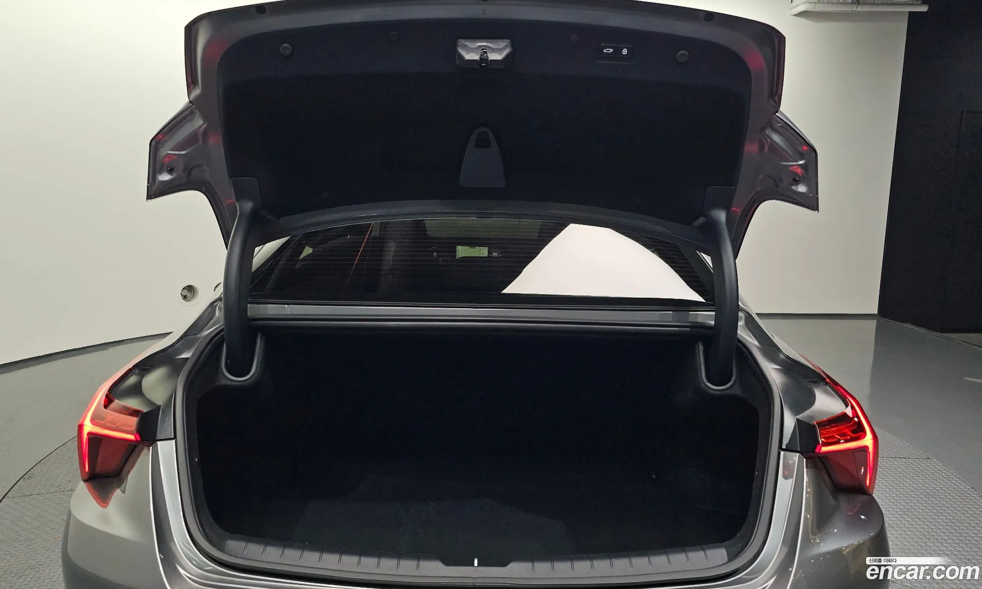 Kia K8 Hybrid 2022 — 14