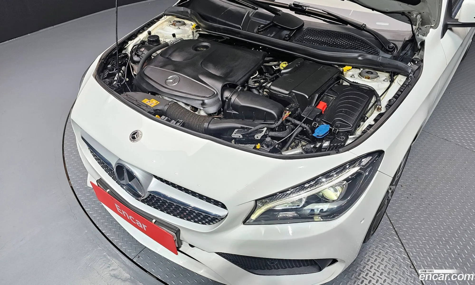 Mercedes-Benz CLA-Class C117 2018 — 17