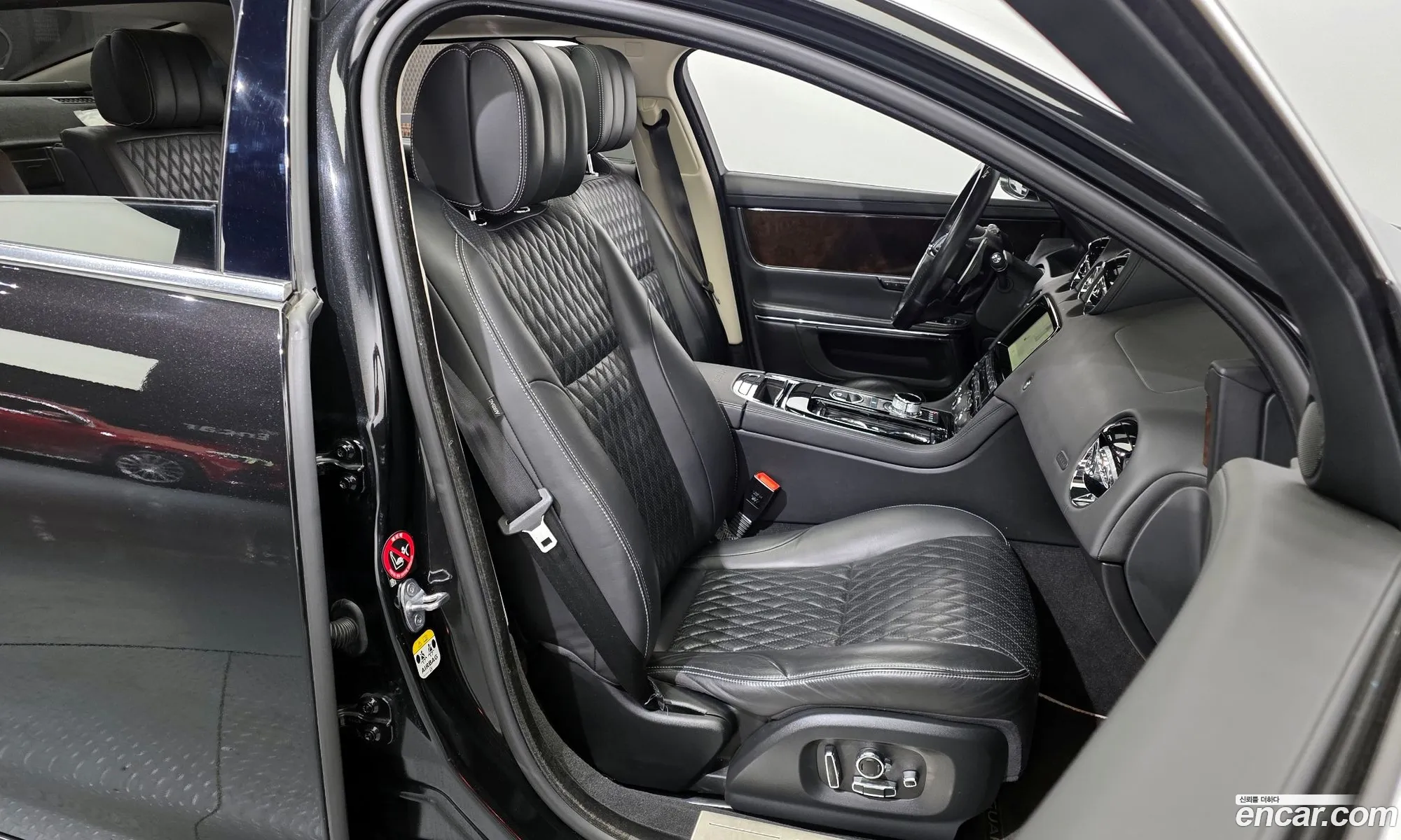 Jaguar XJ 2019 — 2