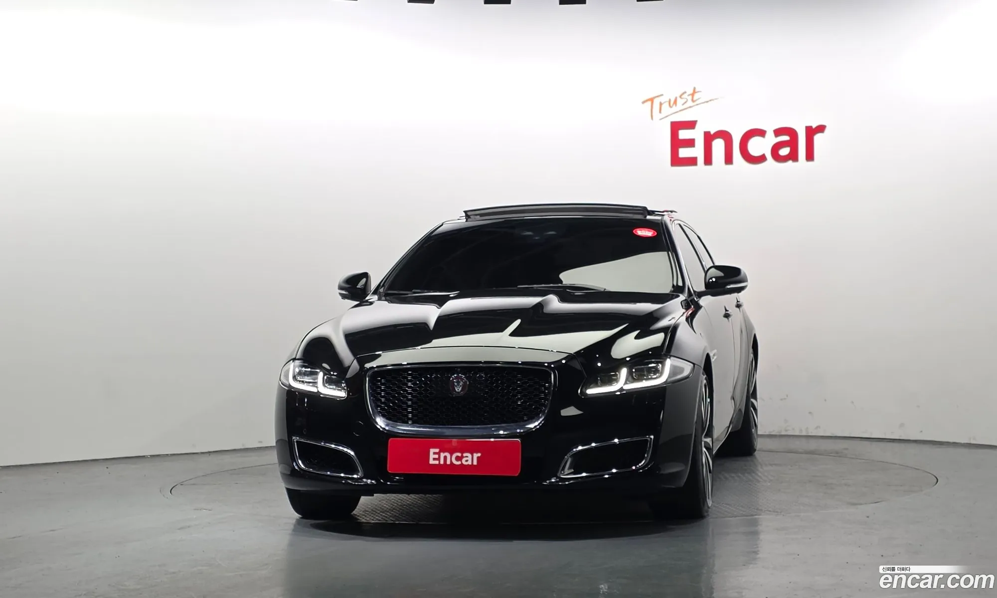 Jaguar XJ 2019 — 6