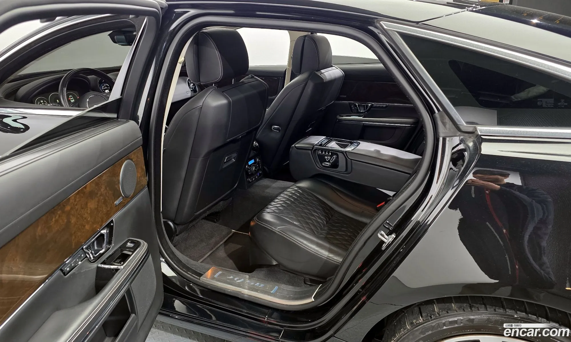 Jaguar XJ 2019 — 9