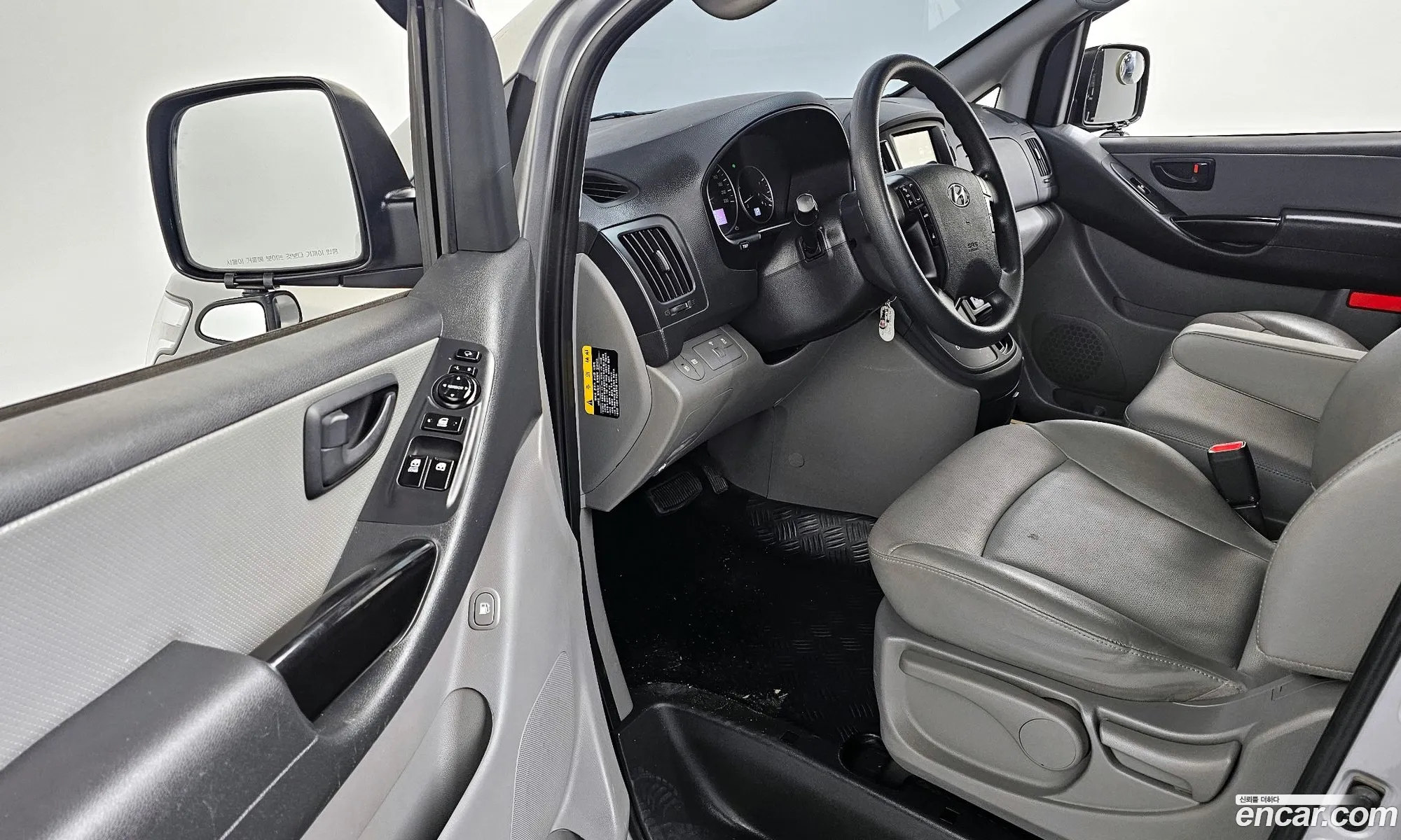 Hyundai Grand Starex 2020 — 13
