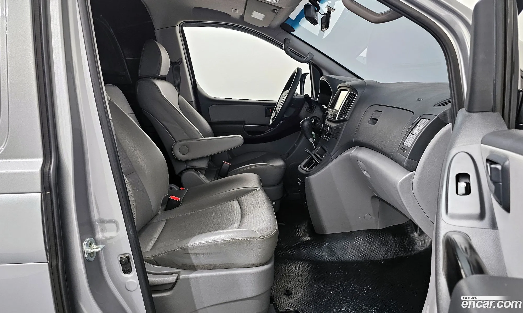 Hyundai Grand Starex 2020 — 5