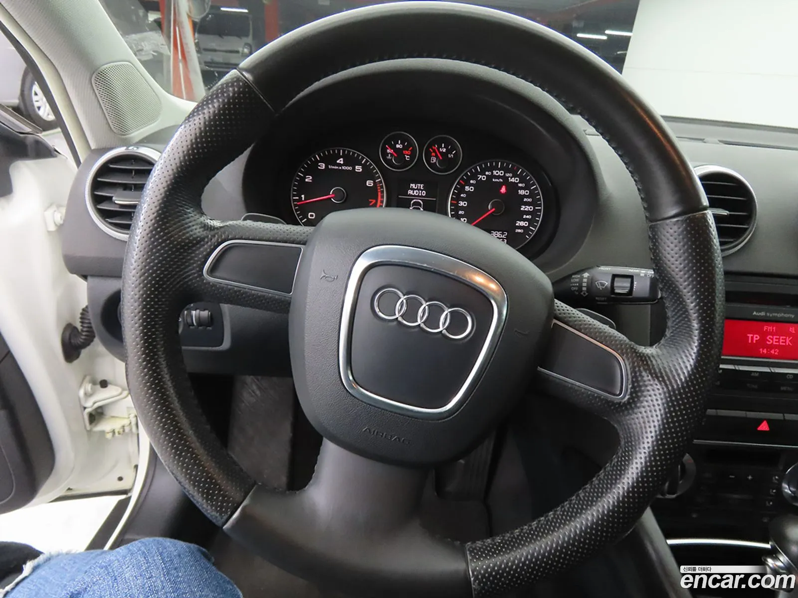Audi A3 2010 — 11