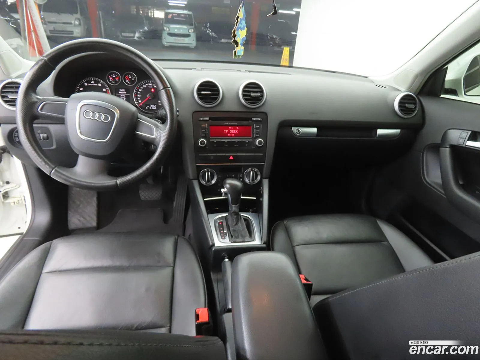 Audi A3 2010 — 17