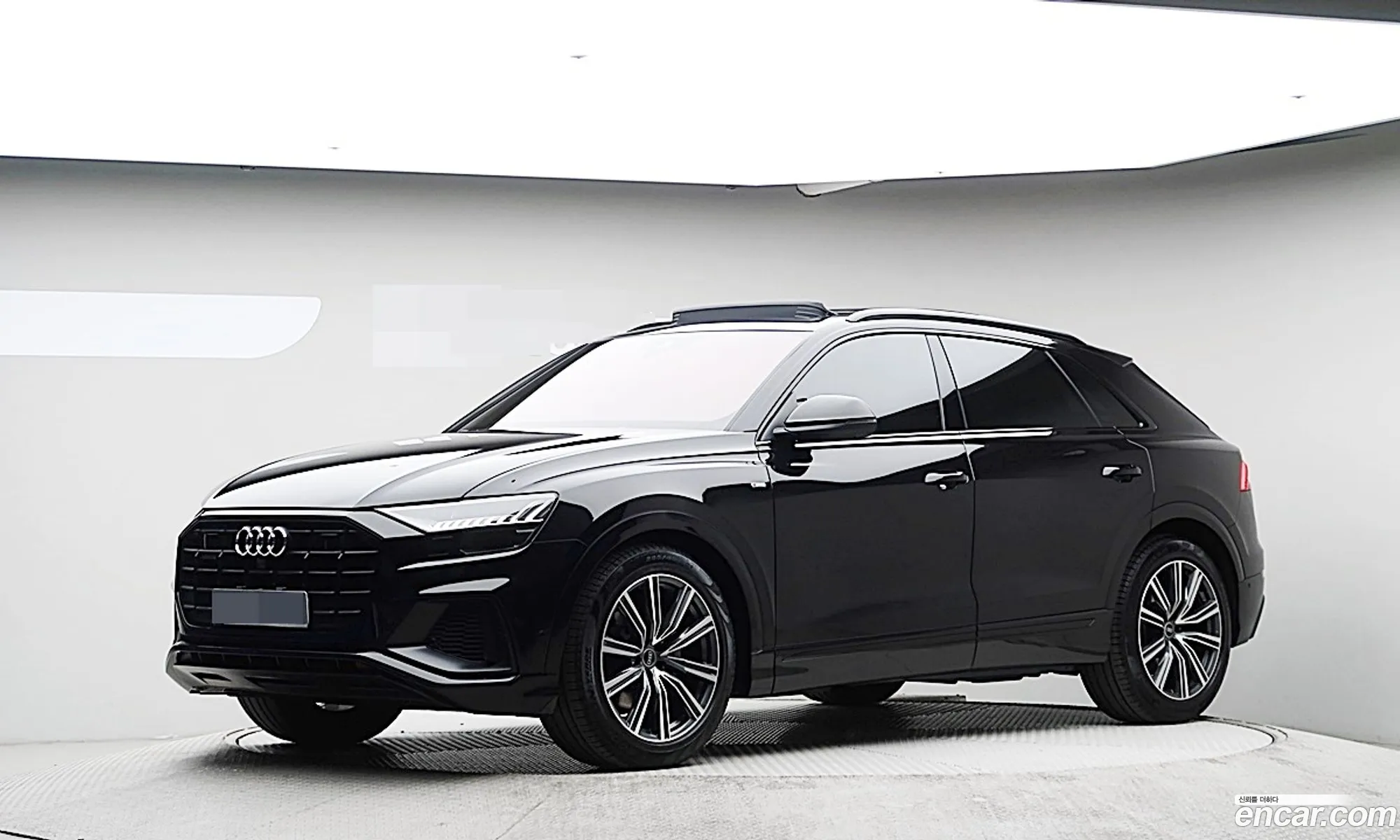 Audi Q8 2021 — 17