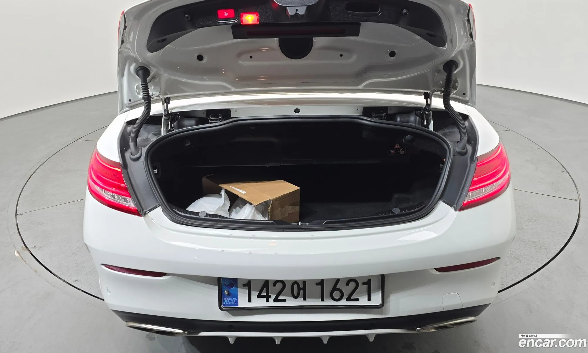 Mercedes-Benz C-Class W205 2018 — 14