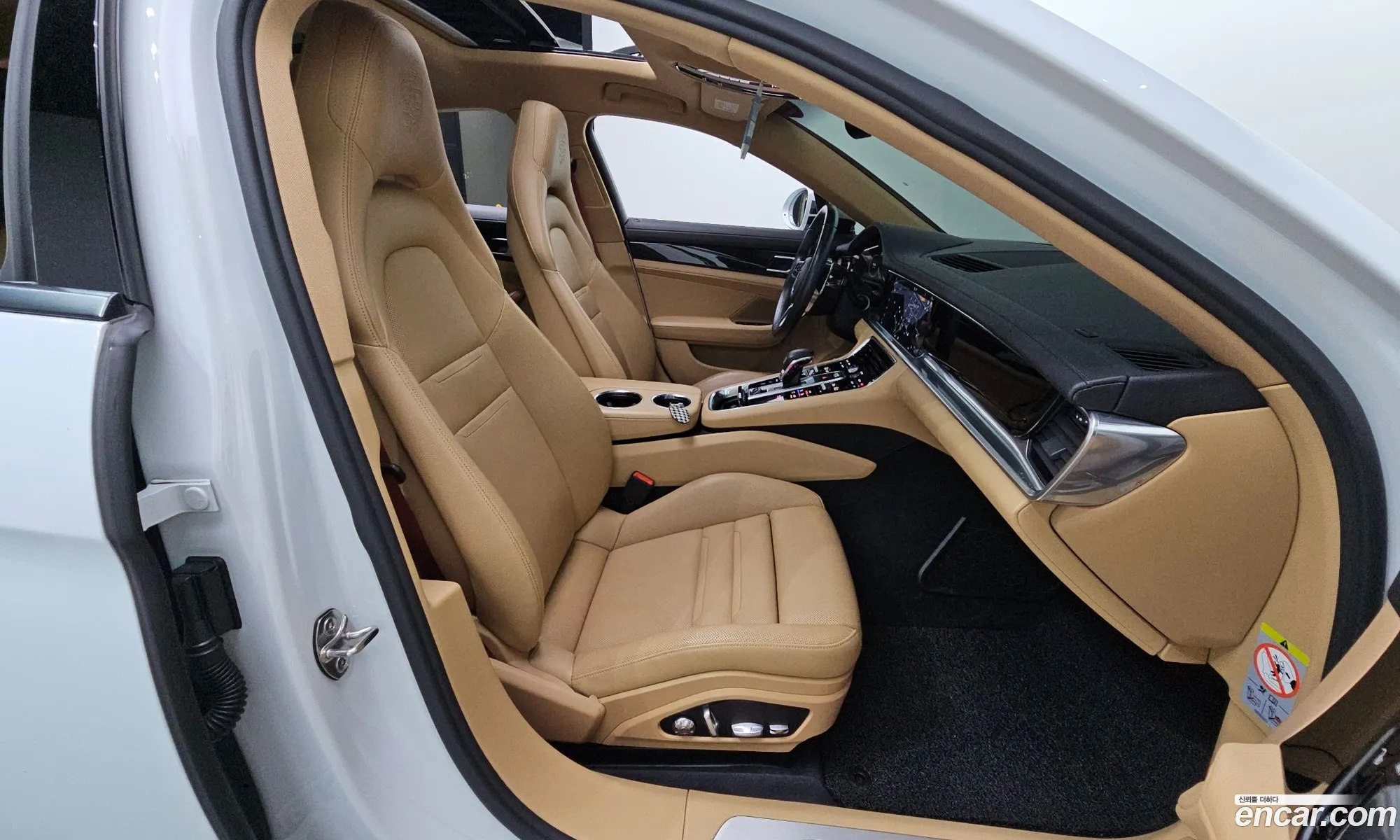 Porsche Panamera 2018 WP0AA2977JL106040 — 4