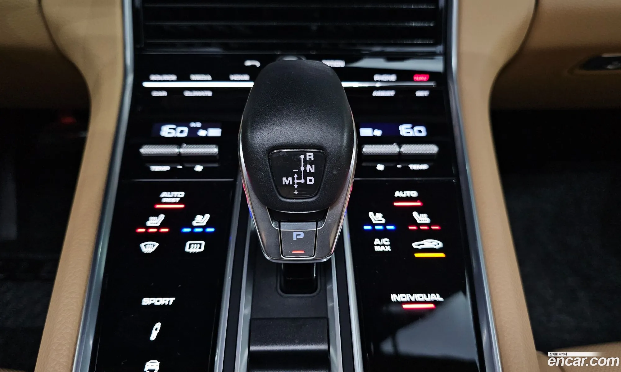 Porsche Panamera 2018 WP0AA2977JL106040 — 11