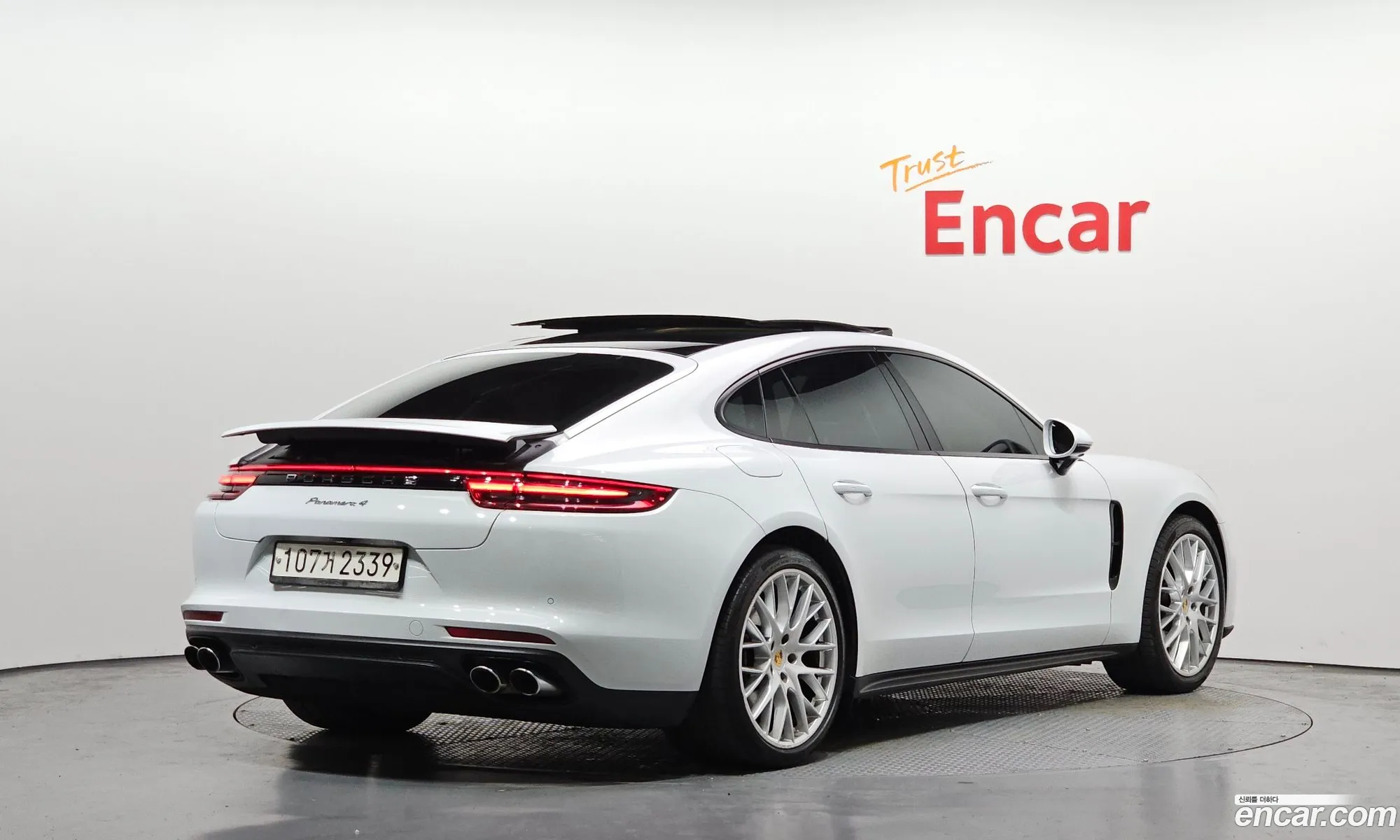 Porsche Panamera 2018 WP0AA2977JL106040 — 9