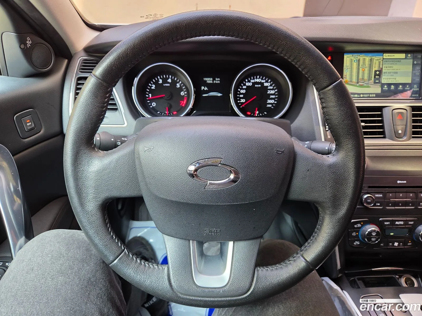 Renault Korea (Samsung) SM7 Nova 2015 — 8