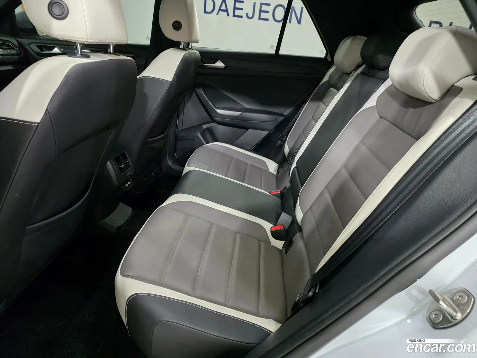 Volkswagen T-Roc 2021 — 14