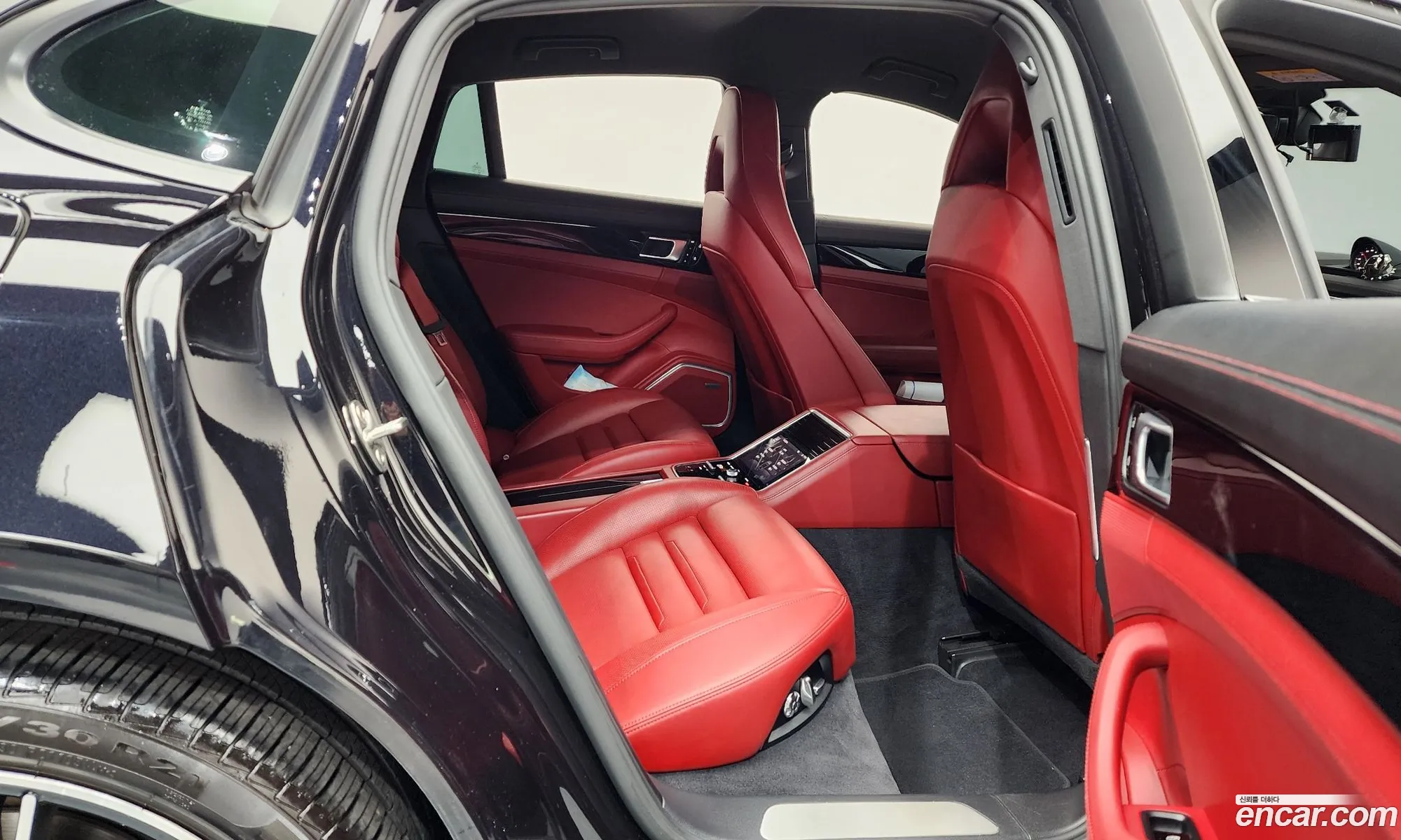 Porsche Panamera 2020 WP0AA2979LL101943 — 19