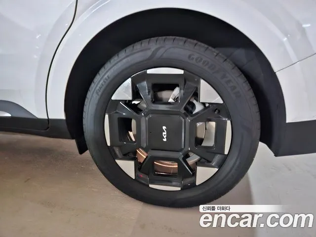 Kia Carnival 2024 — 11
