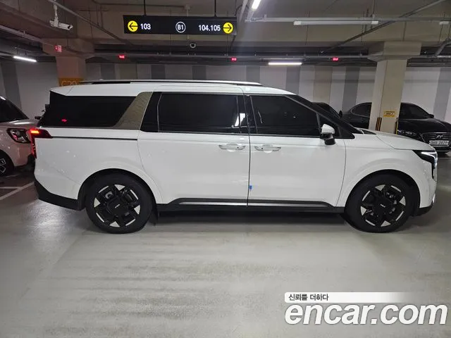 Kia Carnival 2024 — 10