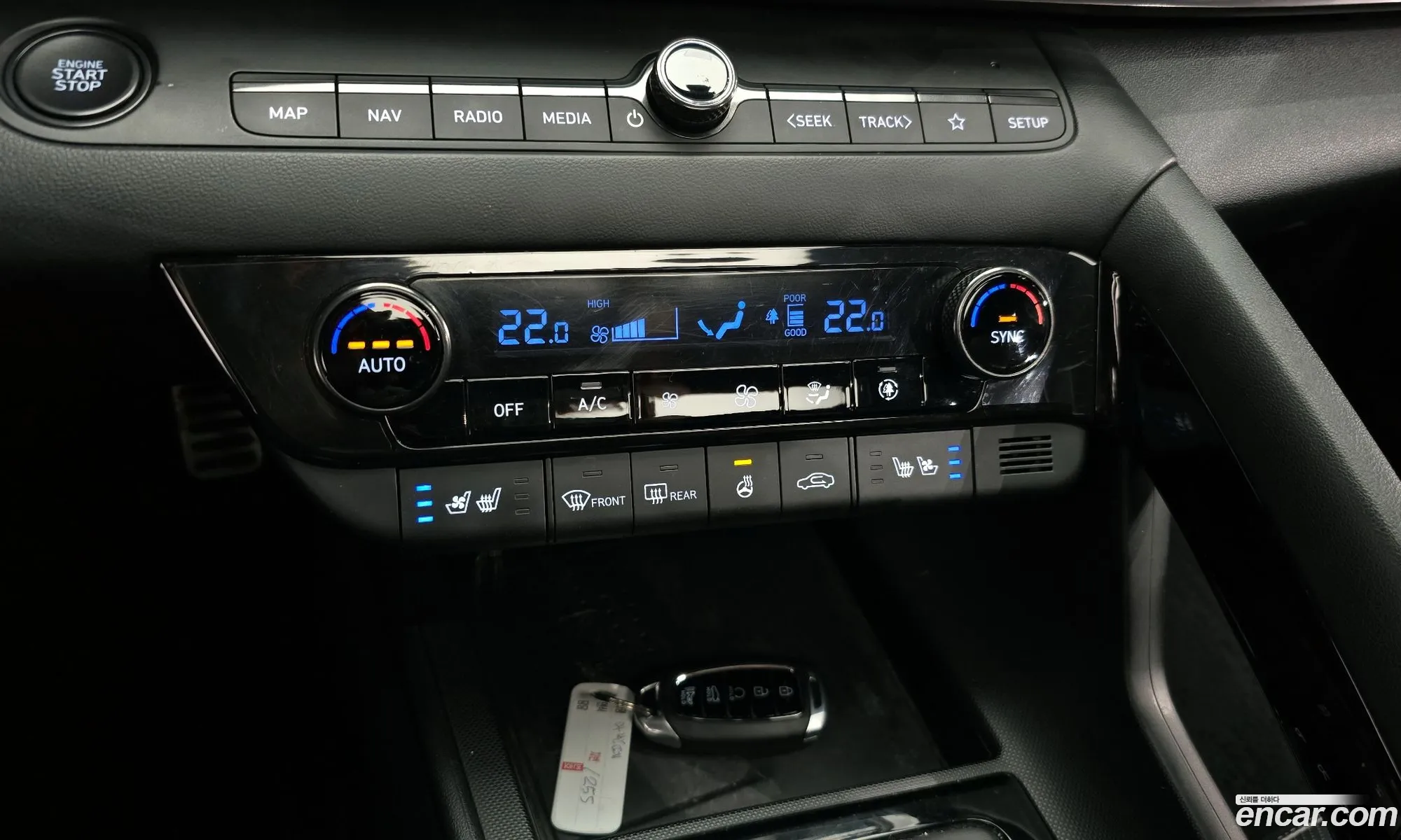 Hyundai Elantra 2021 — 2