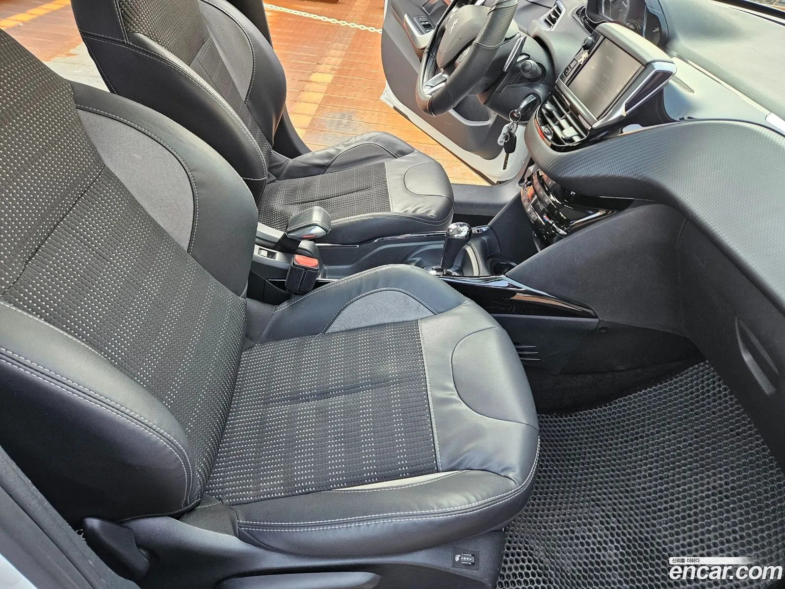 Peugeot 2008 2015 — 15