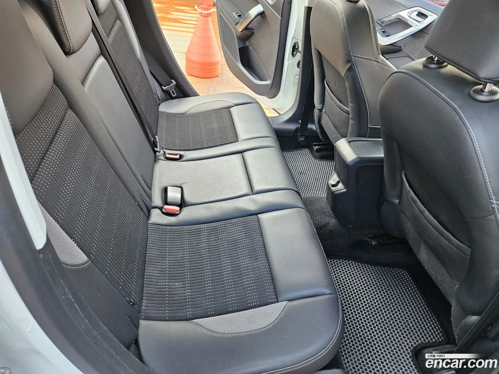 Peugeot 2008 2015 — 4