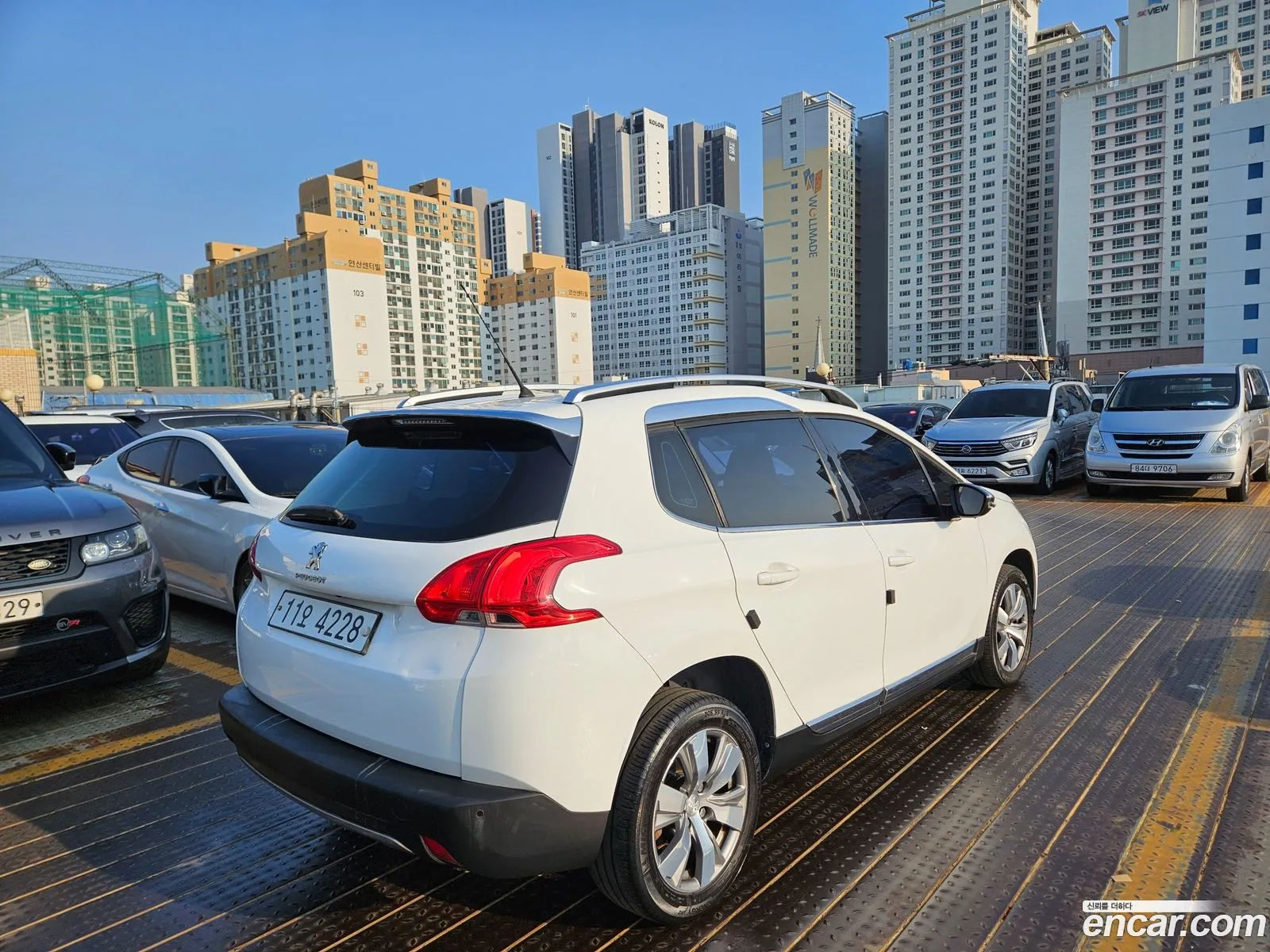 Peugeot 2008 2015 — 9