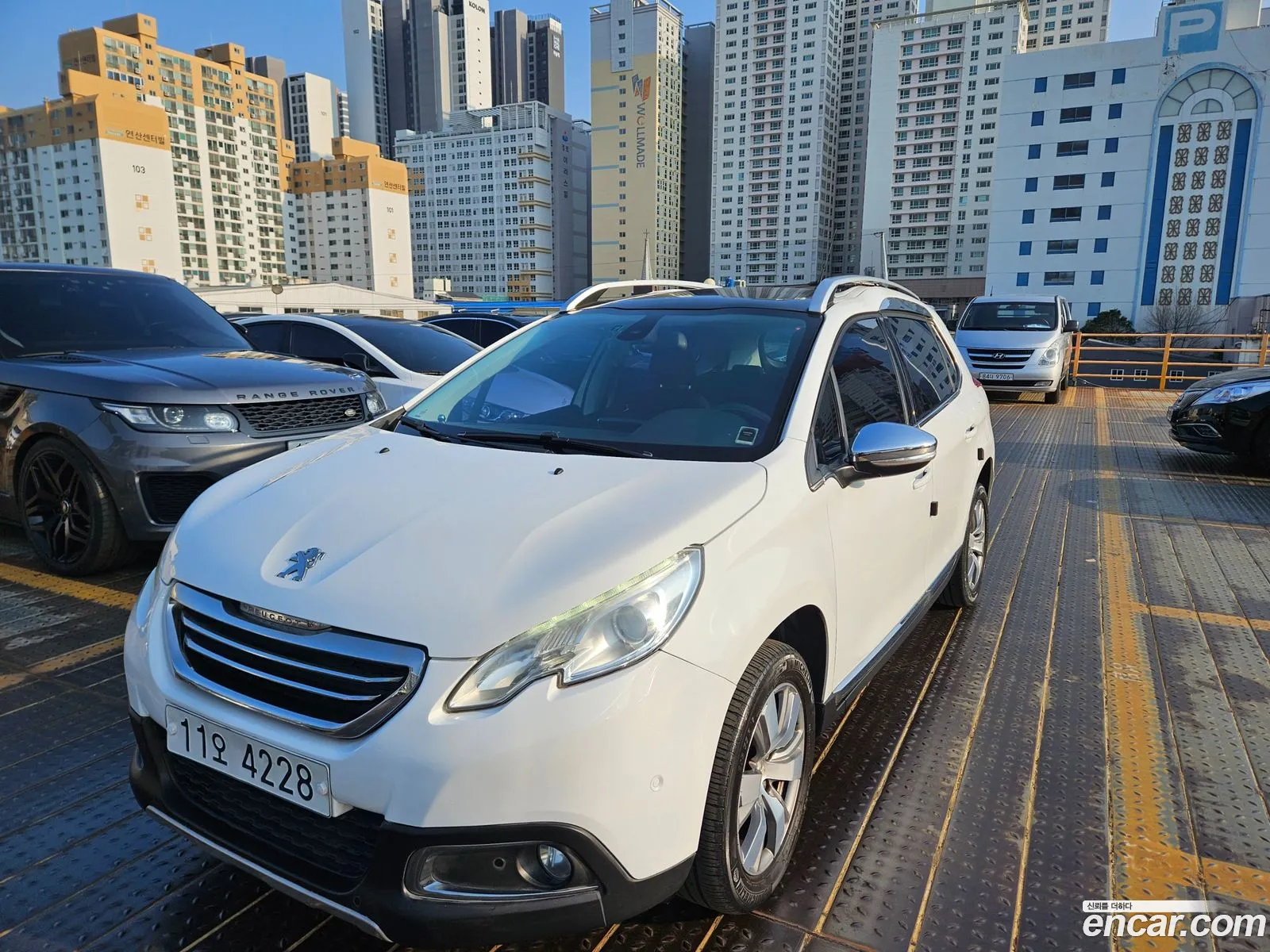 Peugeot 2008 2015 — 11
