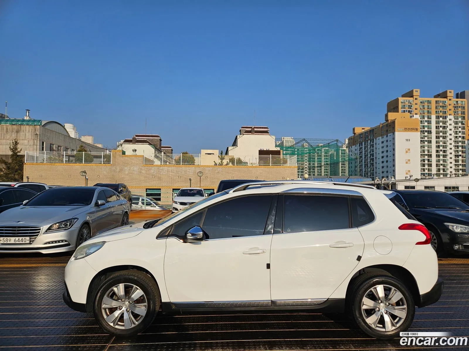 Peugeot 2008 2015 — 14