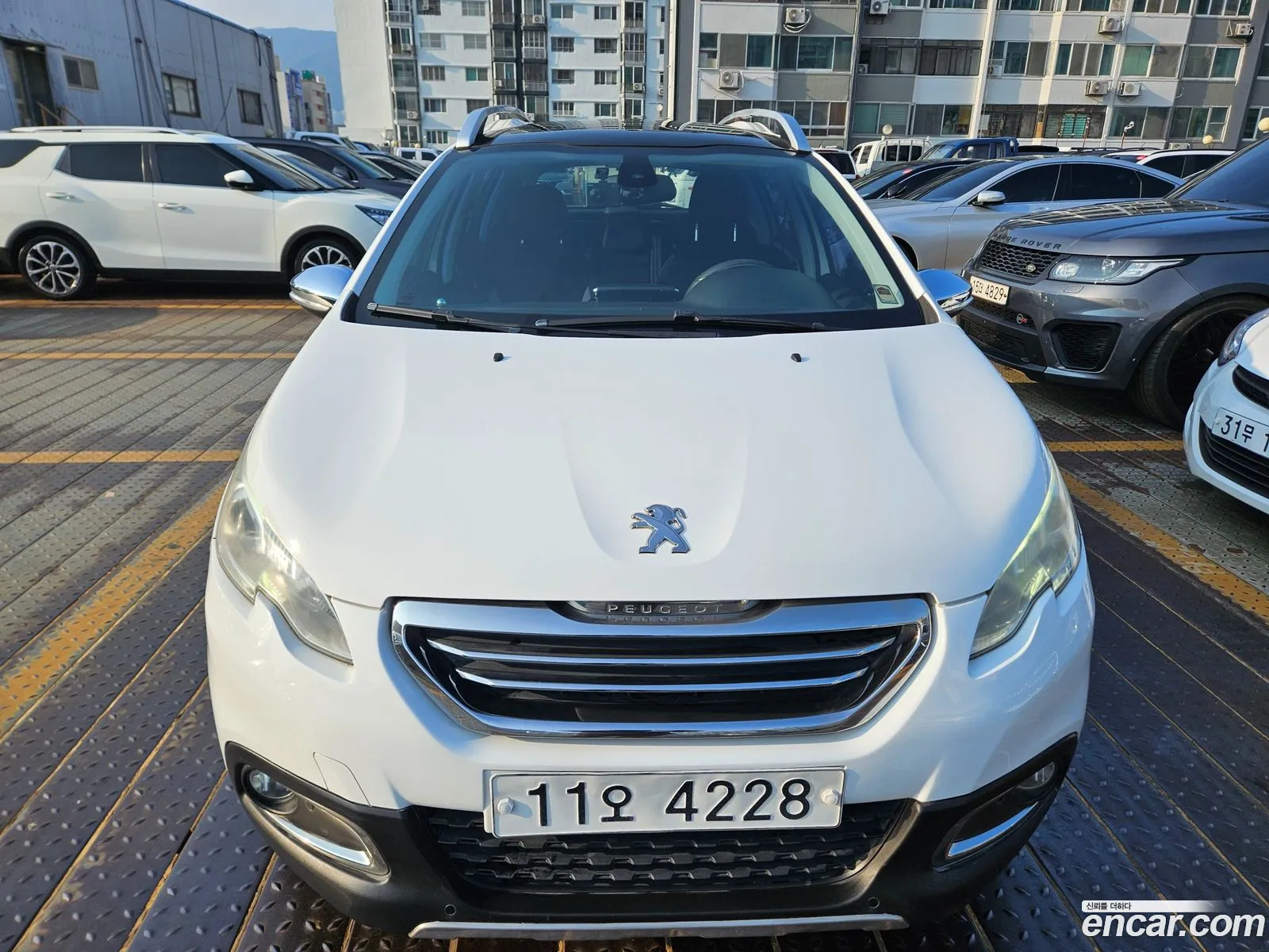 Peugeot 2008 2015 — 18