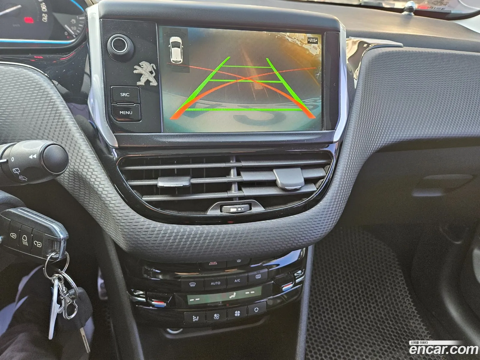 Peugeot 2008 2015 — 20
