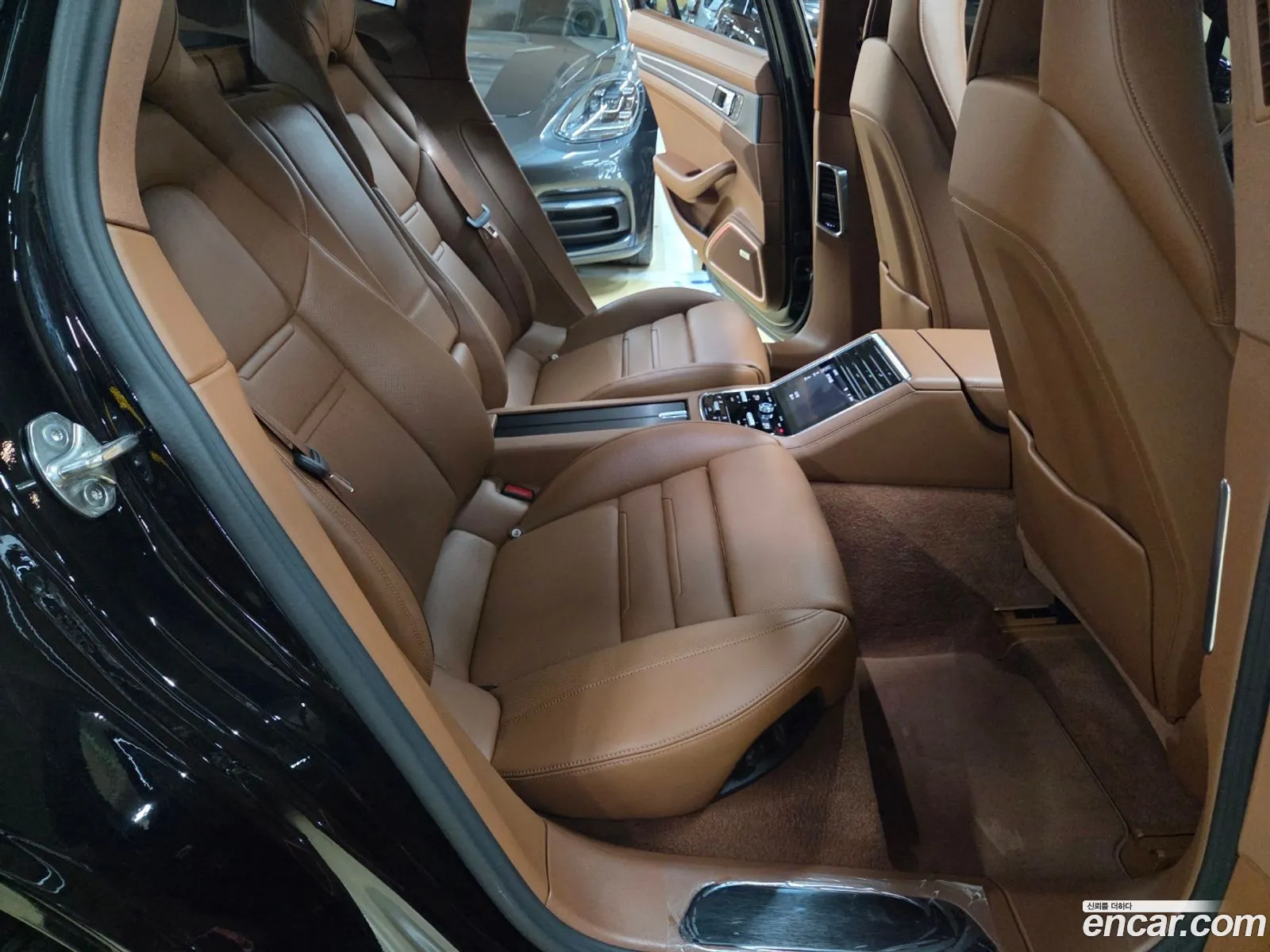 Porsche Panamera 2023 — 18