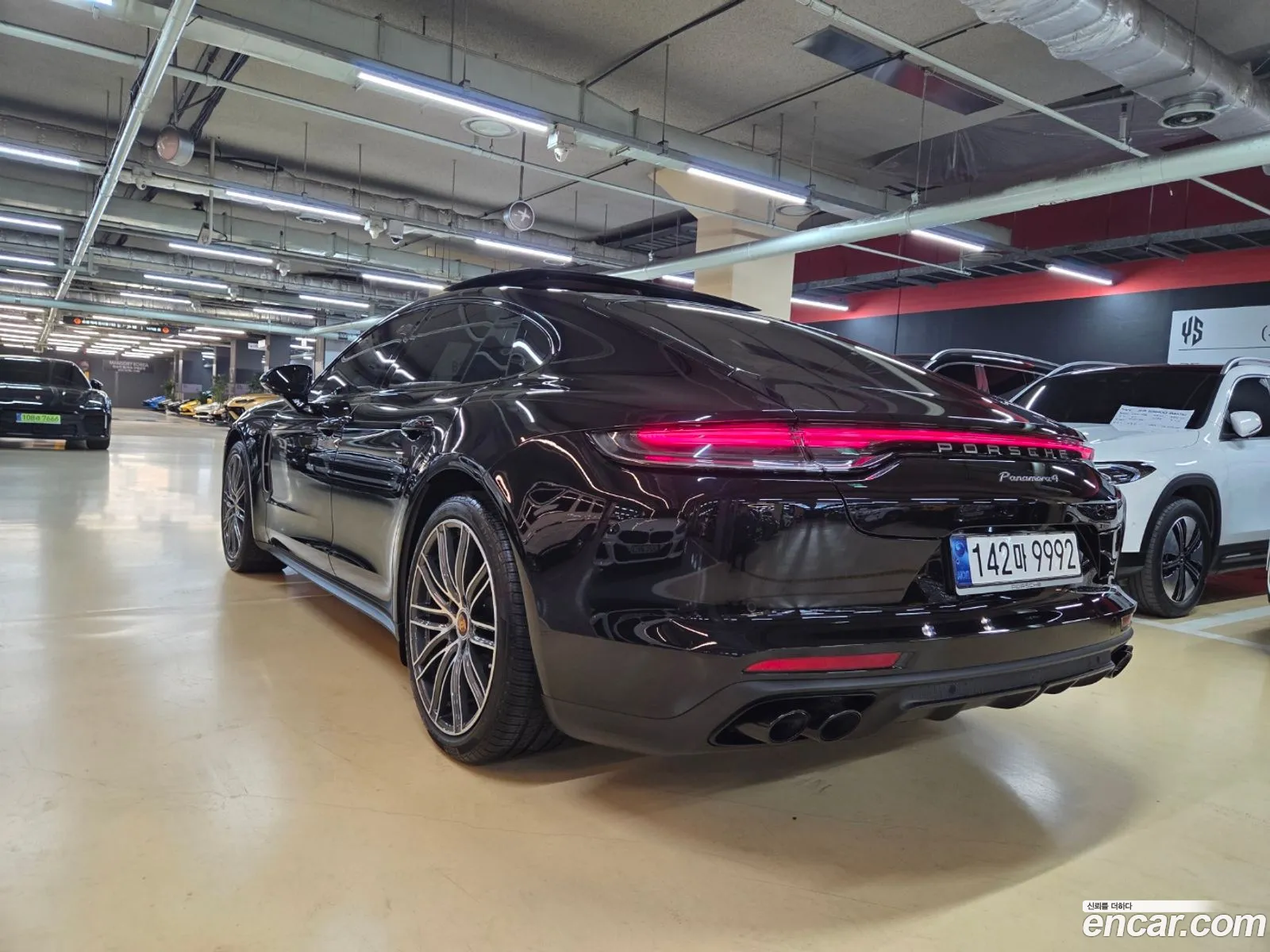 Porsche Panamera 2023 — 4