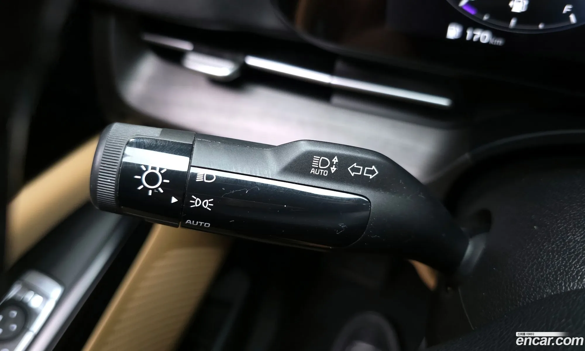 Kia Carnival 2020 KNANB81BBMS037230 — 19