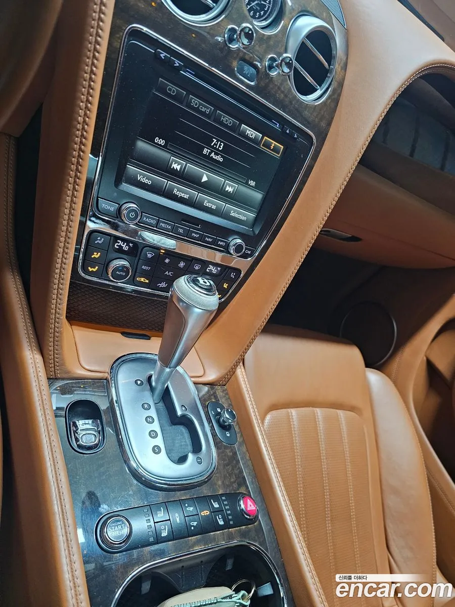 Bentley Continental GT 2014 — 13