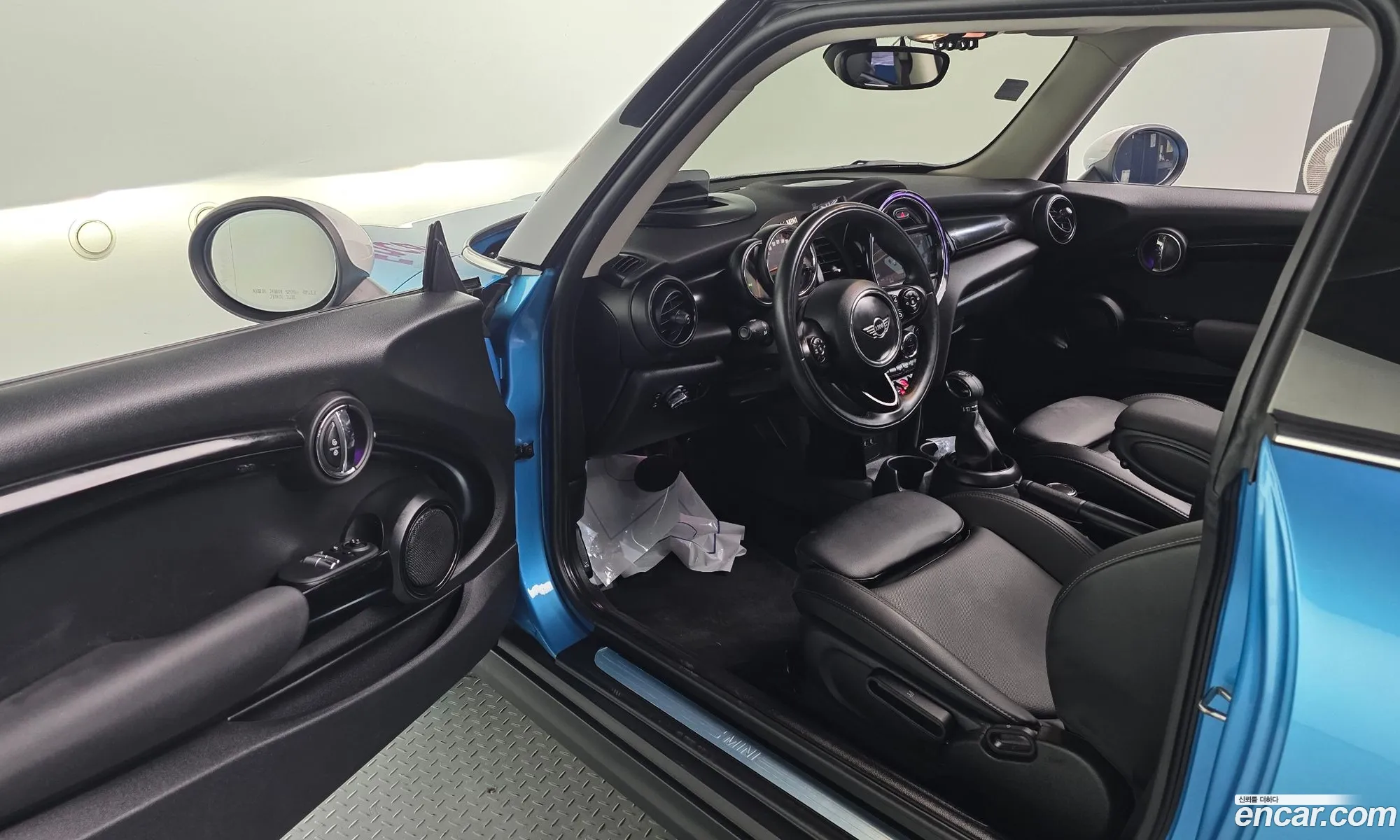 Mini Cooper 2019 WMWXP5104K2H92490 — 17