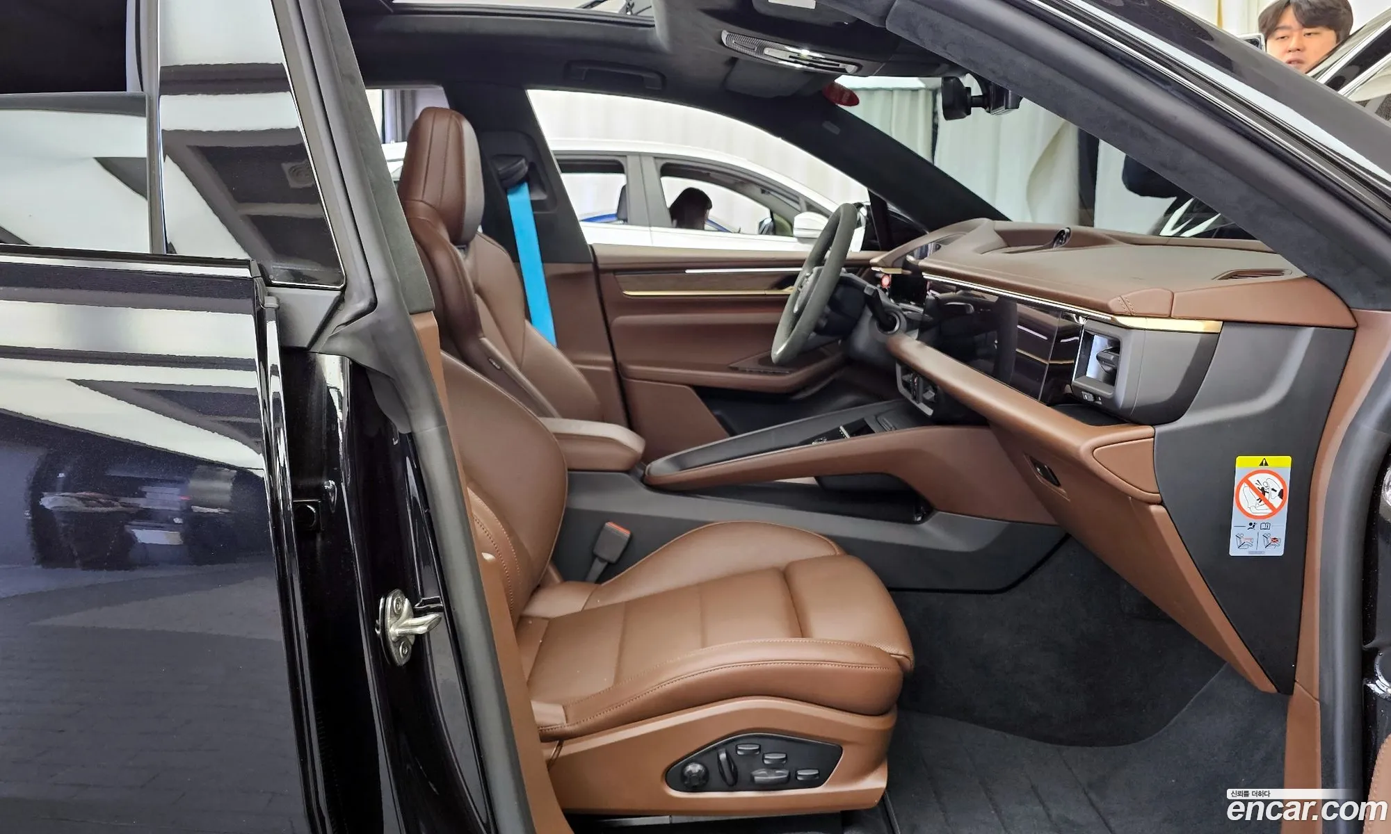 Porsche Macan EV 2025 WP1AC2XA2SL175501 — 3