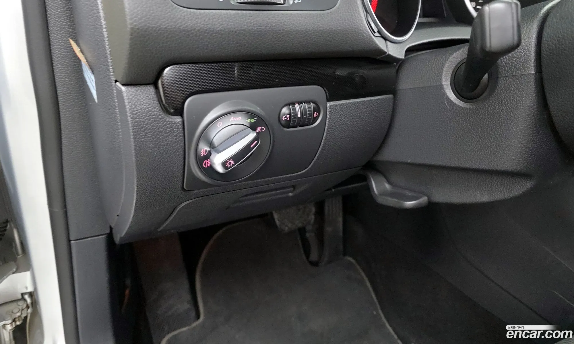 Volkswagen Golf 6th Gen 2011 — 2