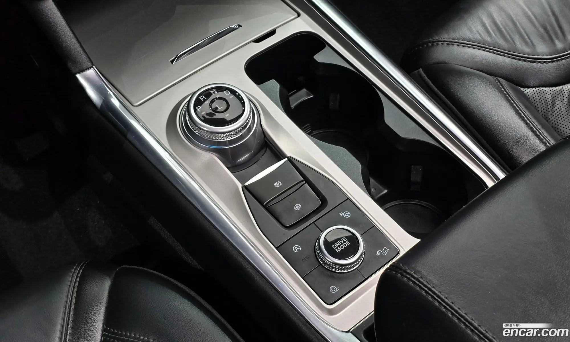 Ford Explorer 6th Gen 2023 1FM5K8HC8PGA39073 — 19