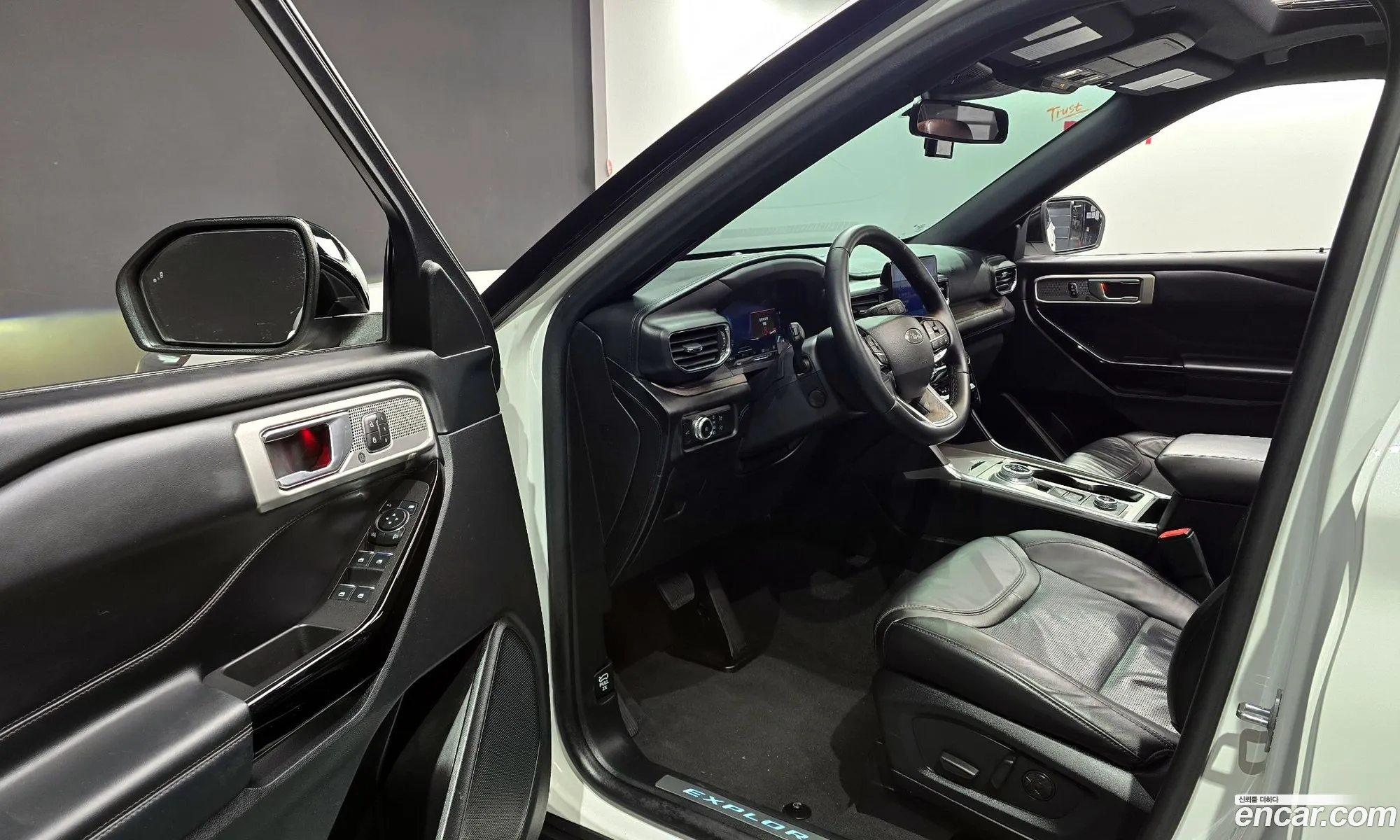 Ford Explorer 6th Gen 2023 1FM5K8HC8PGA39073 — 10