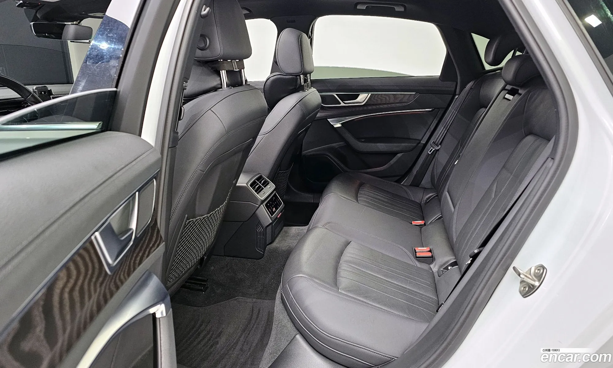 Audi A6 2020 WAUZZZF25LN080281 — 9