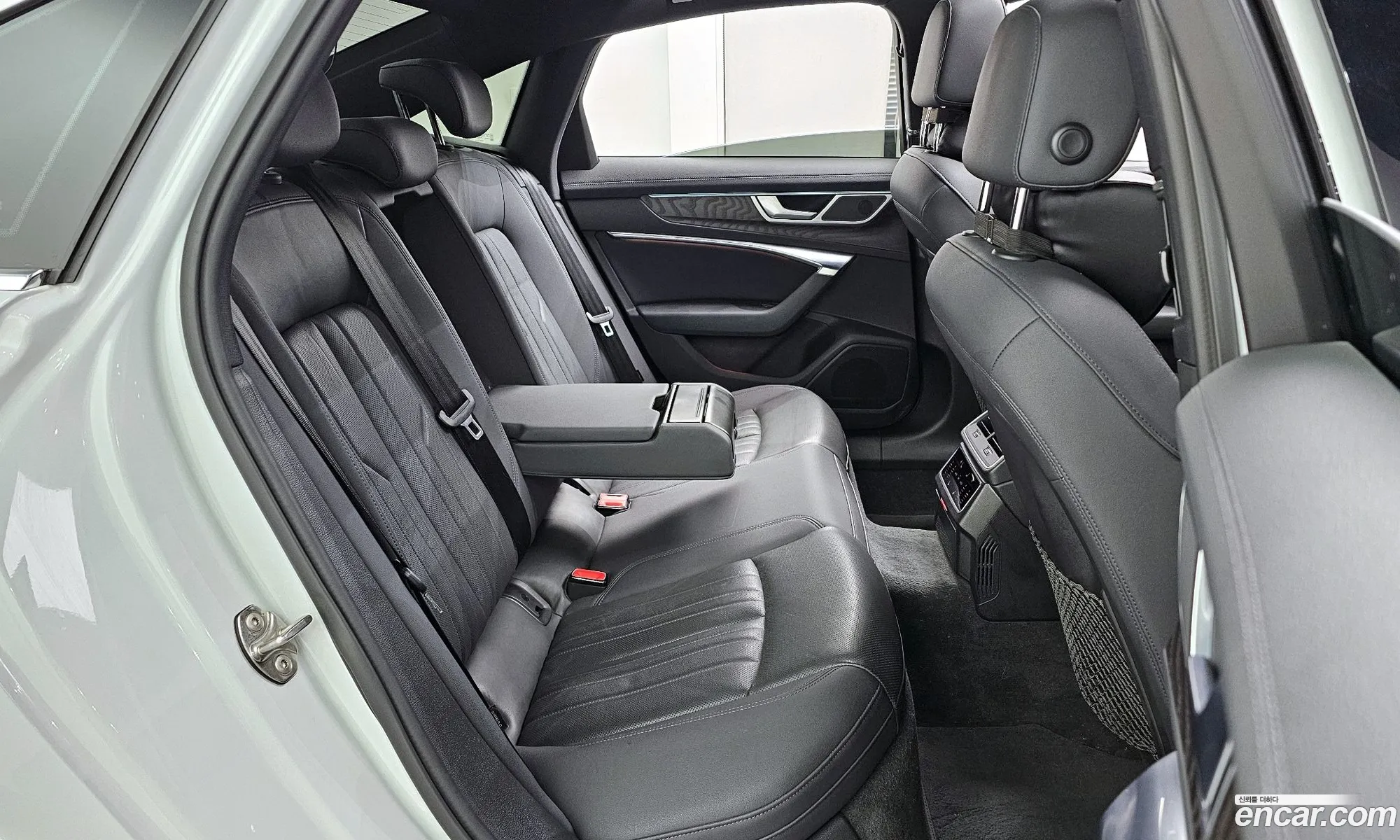 Audi A6 2020 WAUZZZF25LN080281 — 7