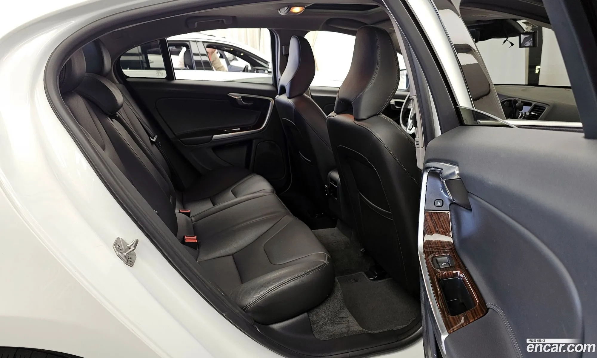 Volvo S60 2018 YV1FS79B0J2463427 — 11