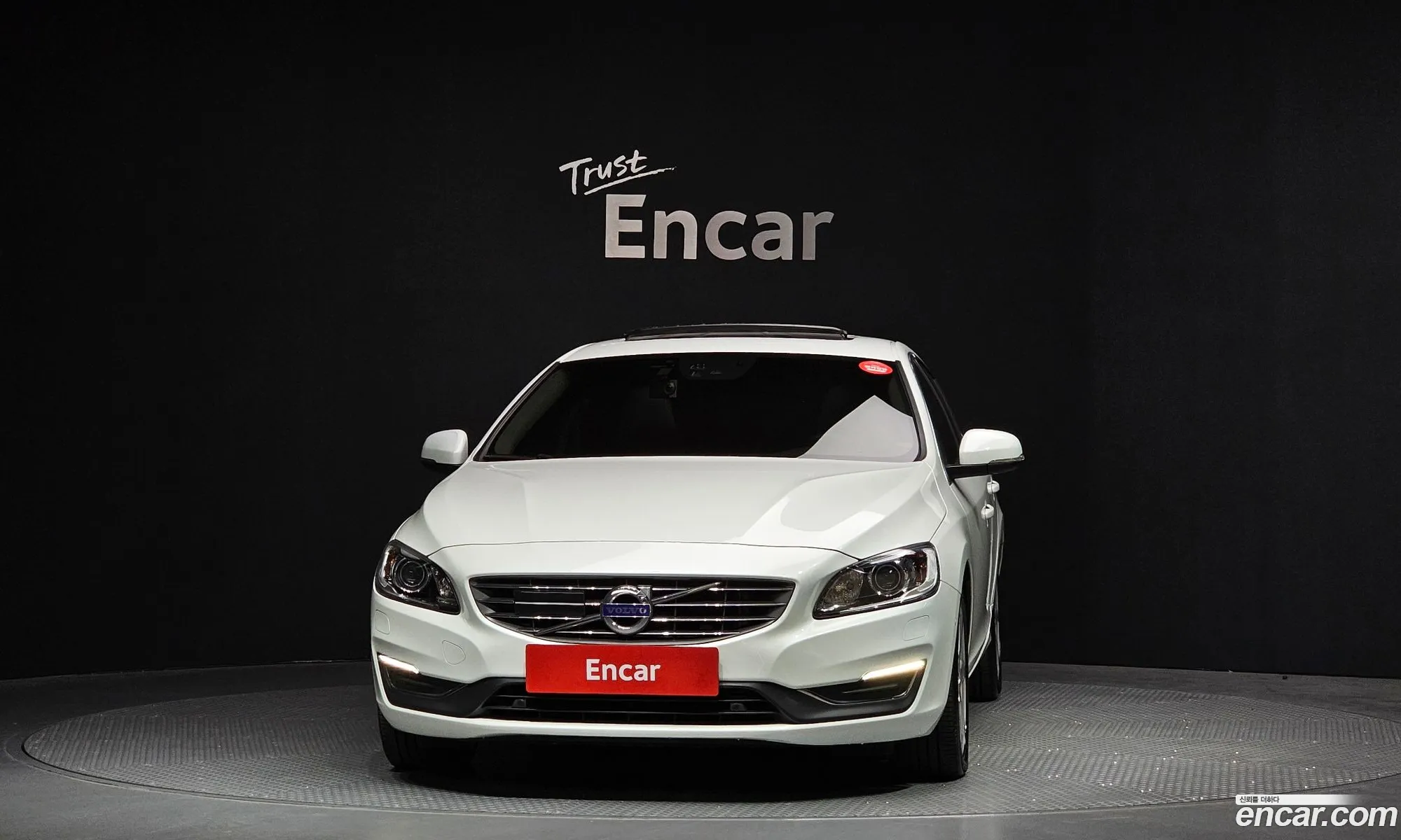 Volvo S60 2018 YV1FS79B0J2463427 — 12