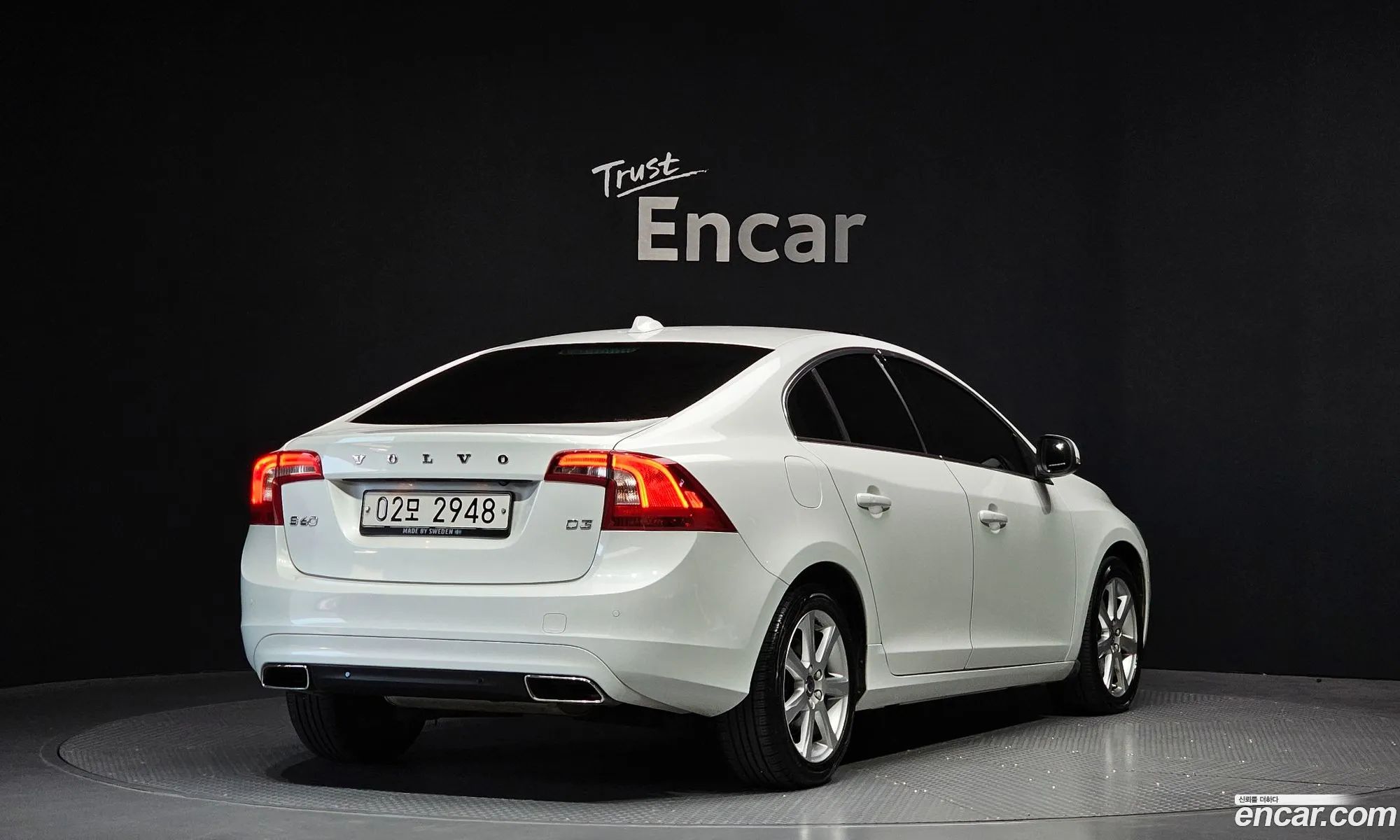 Volvo S60 2018 YV1FS79B0J2463427 — 9